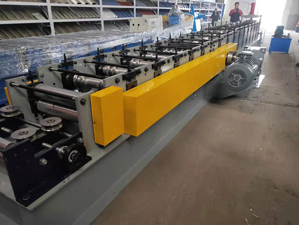 集裝箱房立柱機