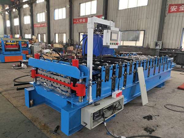 840-900雙層壓瓦機(jī)